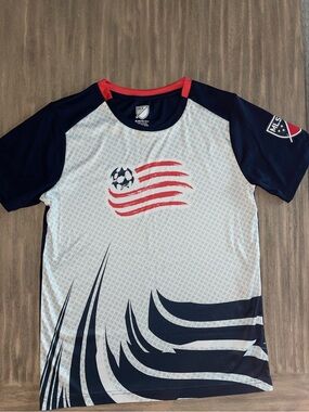 MLS Youth New England Revolution Soccer Jersey T-Shirt – Navy Blue/Red